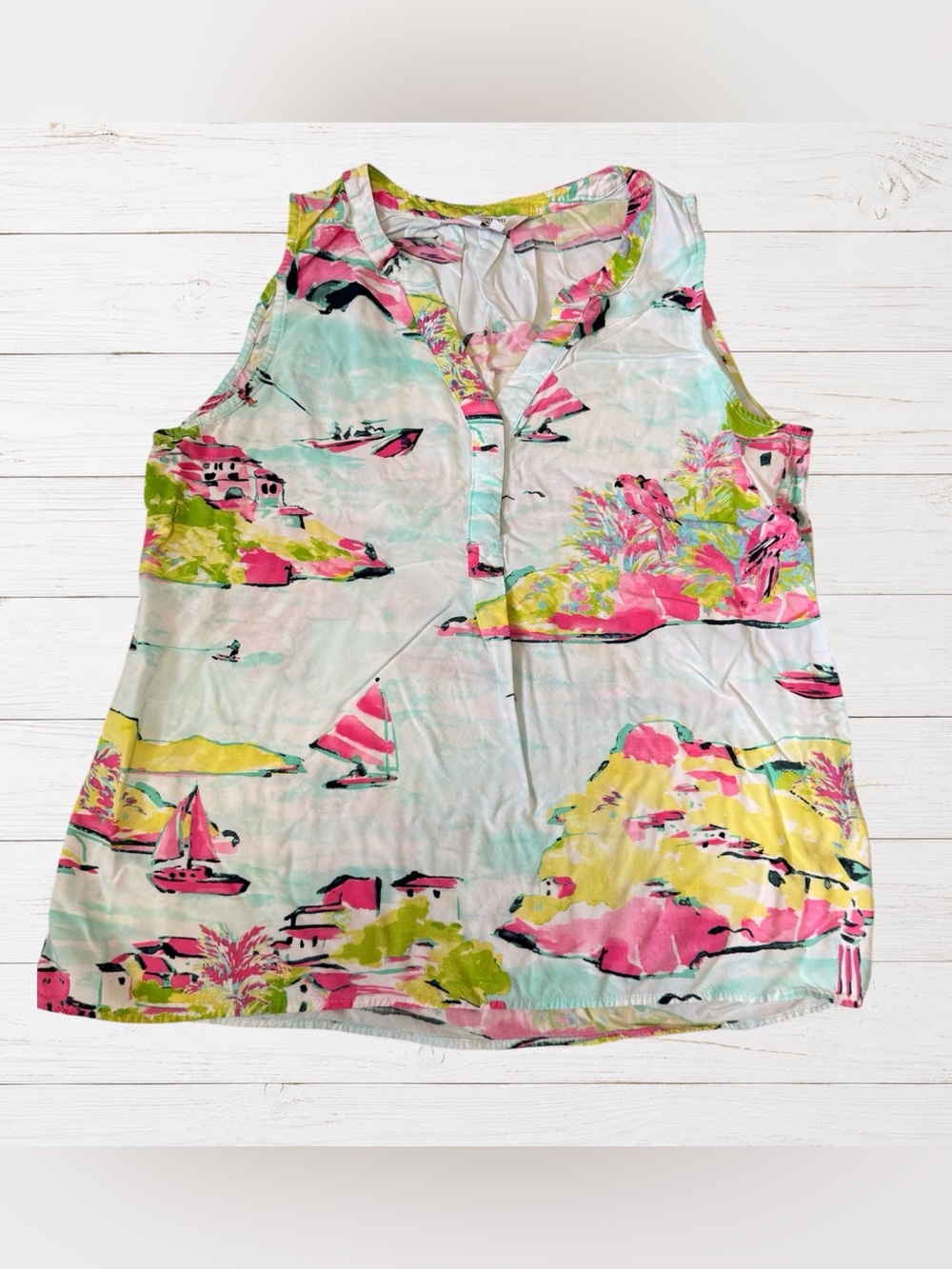 Crown & Ivy Coastal Harbor Print Sleeveless Rayon Tank Top Medium